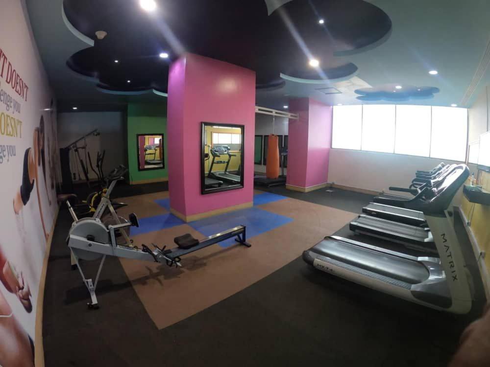 A Lovely Studio Apartment With Gym And Pool Access Дар-эс-Саламе Экстерьер фото