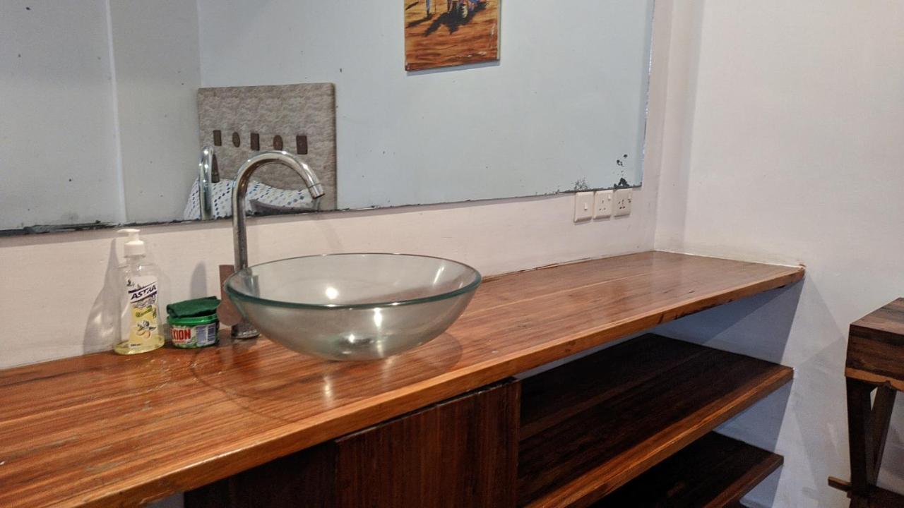 A Lovely Studio Apartment With Gym And Pool Access Дар-эс-Саламе Экстерьер фото
